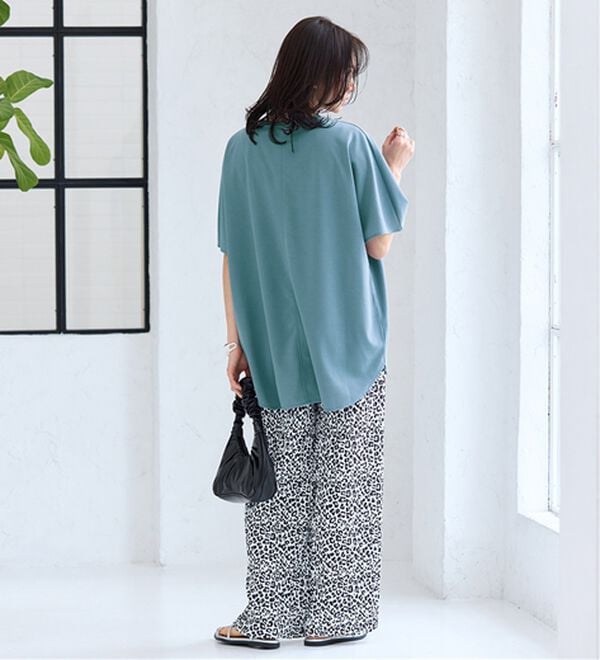 BELLUNA（ベルーナ）の「Ｔシャツ感覚なのにきちんとブラウス見え！カットジョーゼット半袖プルオーバー（カットソー）」｜詳細画像