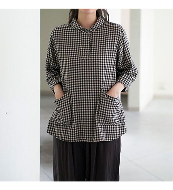 BELLUNA（ベルーナ）の「風が通り抜けるダブルガーゼ素材丸衿ブラウス（ブラウス）」｜詳細画像