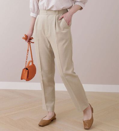 BELLUNA（ベルーナ）の「麻調素材テーパードパンツ（テーパードパンツ）」