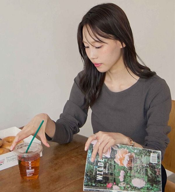 CHAN ME（チャンミ）の「ラウンドネックＴシャツ（Tシャツ）」｜詳細画像