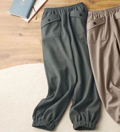 BELLUNA（ベルーナ）の「ツイード調素材ボタン使いコロンパンツ（フルレングスパンツ）」