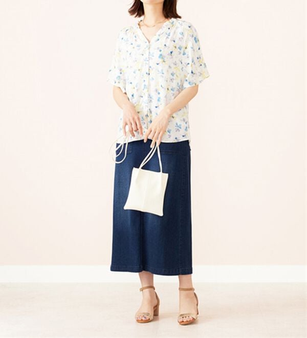 BELLUNA（ベルーナ）の「レーヨン素材袖フレアーブラウス（ブラウス）」｜詳細画像