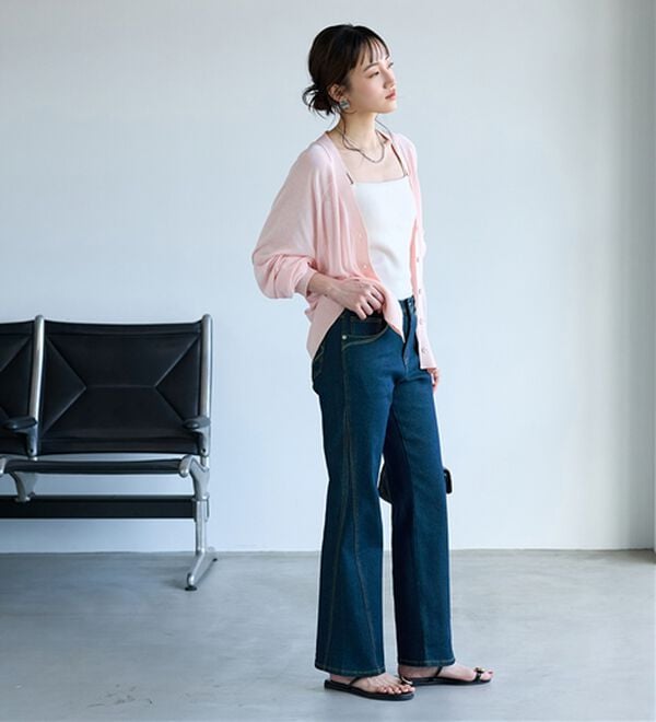 BELLUNA（ベルーナ）の「細見せ！セミフレアーデニムパンツ（フルレングスパンツ）」｜詳細画像