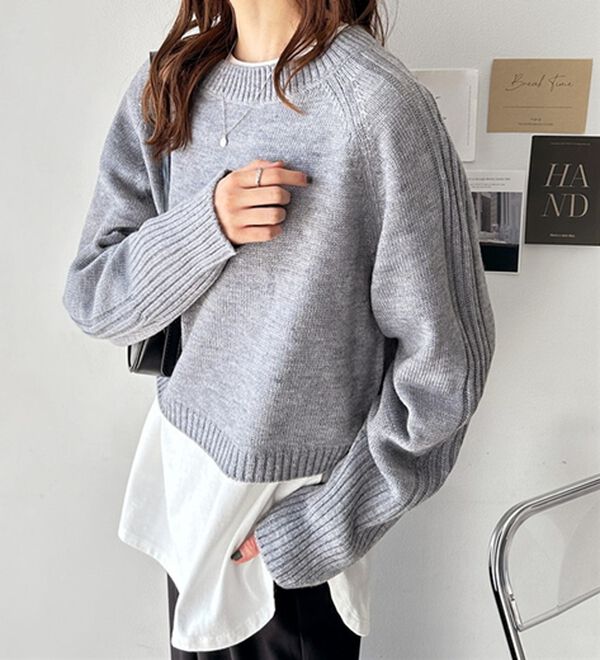 GeeRA（ジーラ）の「ショート丈オフショルニット（ニット・セーター）」｜詳細画像