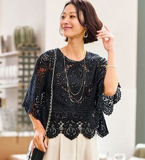 BELLUNA（ベルーナ）の「クロシェ編みプルオーバー（ニット・セーター）」｜黒