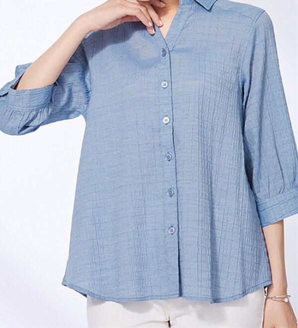 BELLUNA（ベルーナ）の「スキッパー衿ぽこぽこ素材ブラウス（ブラウス）」｜詳細画像