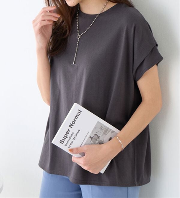 Viola e Viola（ヴィオラ エ ヴィオラ）の「脱普通！すっきり見え大人の上品Ｔシャツ（Tシャツ）」｜詳細画像