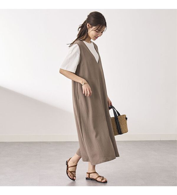 BELLUNA（ベルーナ）の「サラっと素材バックリボンワンピース（その他ワンピース）」｜詳細画像