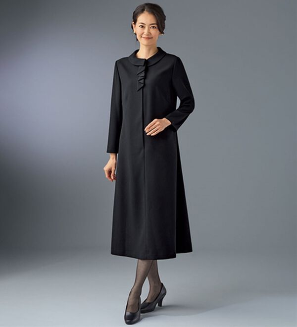 BELLUNA（ベルーナ）の「取外し可能！フリル衿ワンピースアンサンブル（ブラックフォーマル（喪服・礼服））」｜詳細画像