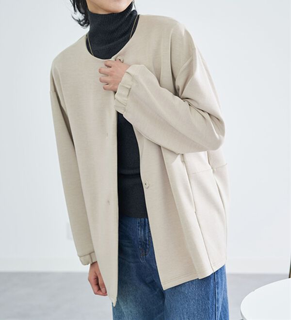 BELLUNA（ベルーナ）の「＜ａｉｒｙ　ｊｅｒｓｅｙ＞配色コクーンジャケット（ノーカラージャケット）」｜詳細画像