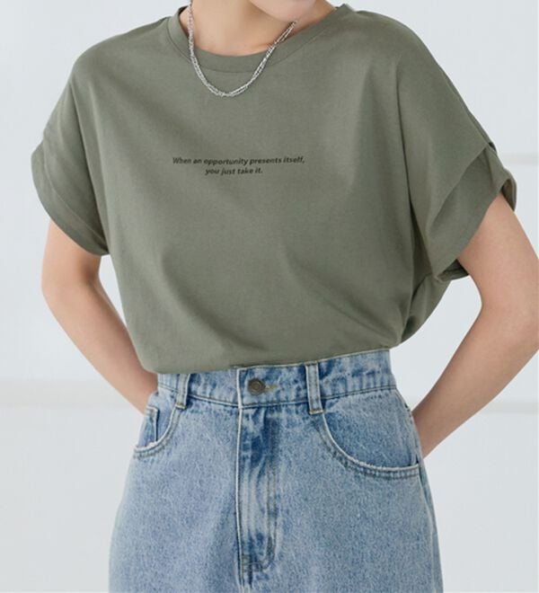 Viola e Viola（ヴィオラ エ ヴィオラ）の「脱普通！すっきり見え大人の上品Ｔシャツ（Tシャツ）」｜オリーブミニロゴ