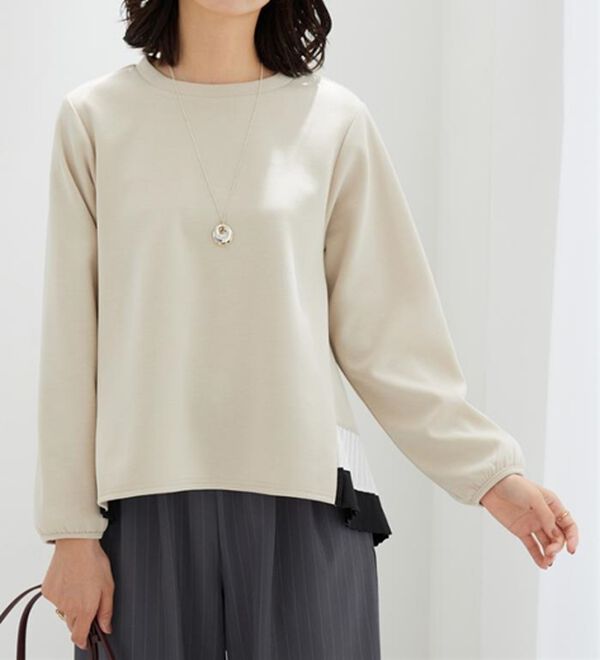 BELLUNA（ベルーナ）の「裾配色プリーツデザインプルオーバー（カットソー）」｜詳細画像