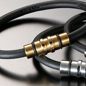 「＜コラントッテ＞ＣＲＥＳＴ　ブレスレット（その他美容・健康機器）」｜プレミアムゴールド