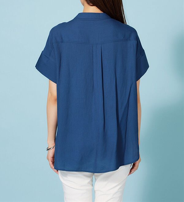 BELLUNA（ベルーナ）の「麻調素材タック使いシャツチュニック（ブラウス）」｜詳細画像