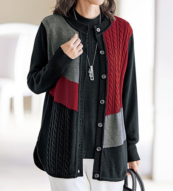 BELLUNA（ベルーナ）の「配色切替ケーブル柄ニットアンサンブル（アンサンブル）」｜赤／黒系