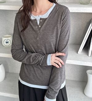 GeeRA（ジーラ）の「レイヤード風ヘンリーネックカットソー（カットソー）」｜詳細画像