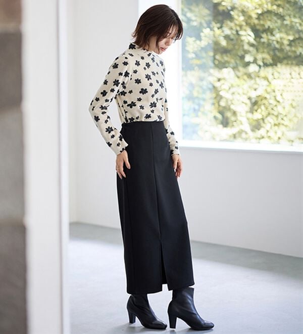 LAVIENNE（ラヴィエンヌ）の「薄手ストレッチフリースのプリントハイネック長袖（ニット・セーター）」｜詳細画像