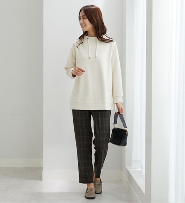 BELLUNA（ベルーナ）の「【新色追加】ワイドネックサイド切替プルオーバー（カットソー）」｜詳細画像