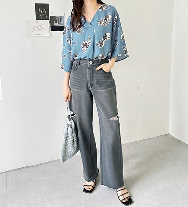 GeeRA（ジーラ）の「花柄フレアースリーブブラウス（ブラウス）」｜詳細画像