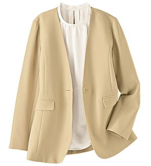 BELLUNA（ベルーナ）の「カジュアルコーデを格上げ！ウール調ノーカラージャケット（ノーカラージャケット）」｜ベージュ