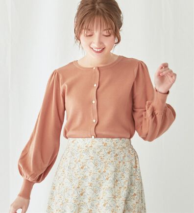 alotta（アロッタ）の「パフ袖ハイゲージニットカーディガン（ニットカーディガン）」