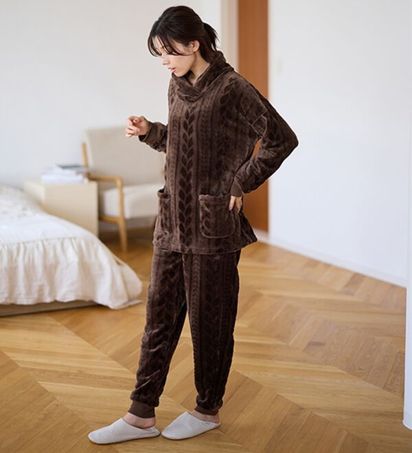 LAVIENNE（ラヴィエンヌ）の「寒がりさんのためのふわっもこケーブルフリースパジャマ（パジャマ・ルームウェア）」｜詳細画像