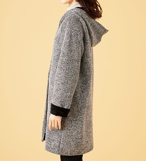 BELLUNA（ベルーナ）の「裏ベロア素材フードデザインコート（ロングコート）」｜詳細画像