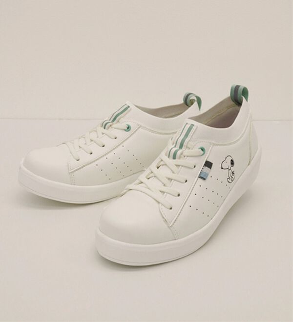 BELLUNA（ベルーナ）の「＜ピーナッツ＞履き口ゴムスニーカー（スニーカー）」｜詳細画像