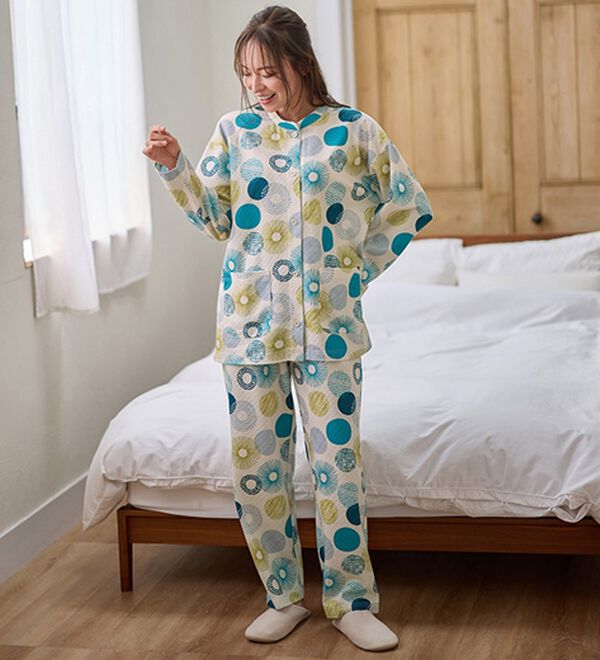 LAVIENNE（ラヴィエンヌ）の「綿入りキルトパジャマ（パジャマ・ルームウェア）」｜詳細画像