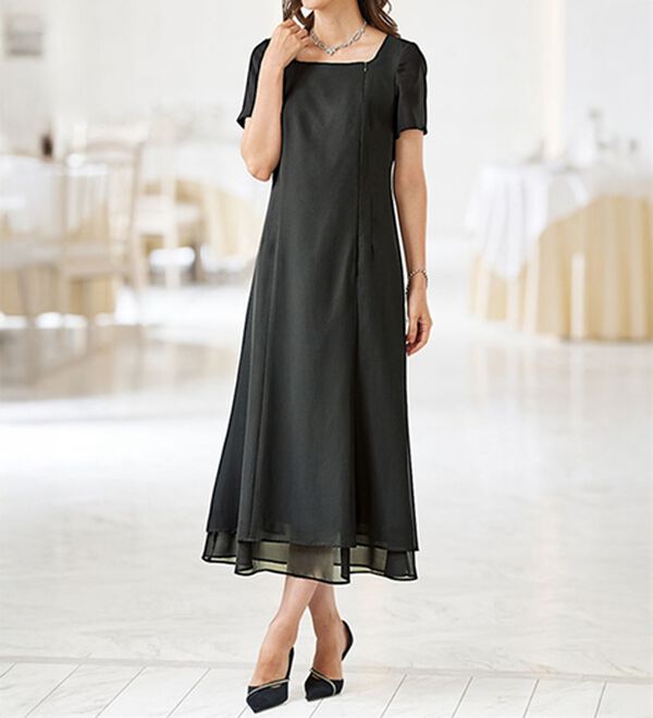 BELLUNA（ベルーナ）の「ラメ入り刺繍レースワンピースアンサンブル（ワンピースセットスーツ）」｜詳細画像