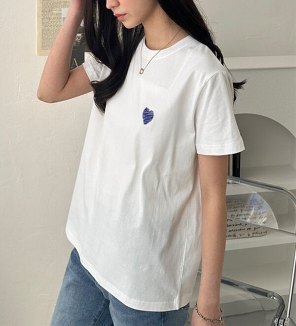 GeeRA（ジーラ）の「綿１００％アソート１ポイント刺しゅうＴシャツ（カットソー）」｜詳細画像