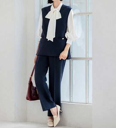 GeeRA（ジーラ）の「【３点】ボウタイブラウス付パール釦ベストセットアップ（パンツスーツ）」