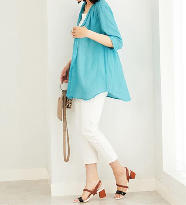 BELLUNA（ベルーナ）の「スラブ素材スキッパーデザインシャツチュニック（チュニック）」｜詳細画像