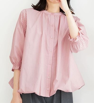 BELLUNA（ベルーナ）の「袖シャーリングバルーンブラウス（ブラウス）」