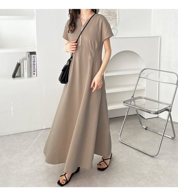 GeeRA（ジーラ）の「前後2WAYハーフジップフレンチ袖ワンピース（カットソーワンピース）」｜詳細画像