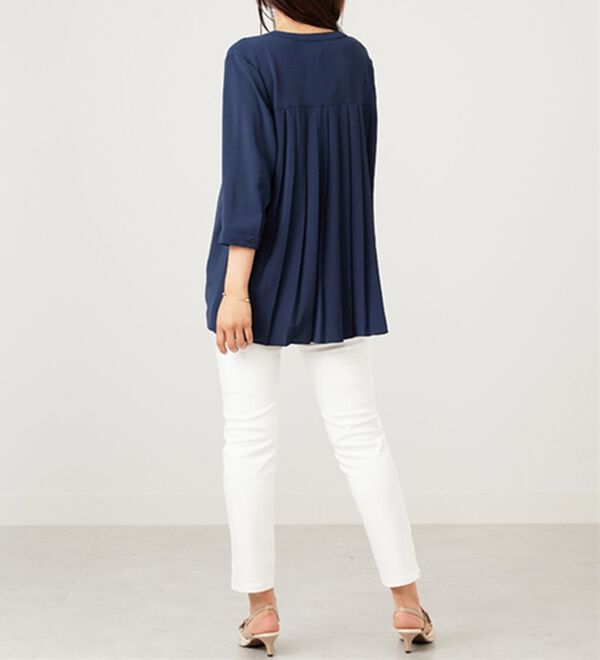 BELLUNA（ベルーナ）の「【新色追加】機能付！バックプリーツチュニック（チュニック）」｜詳細画像
