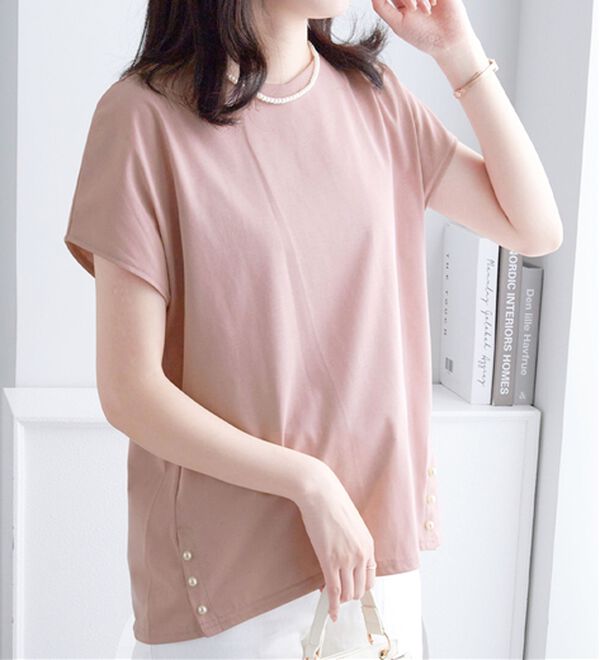 alotta（アロッタ）の「ひんやり裾パールデザインＴシャツ（カットソー）」｜ピンク