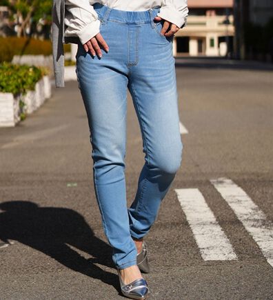 A HAPPY MARILYN（アハッピーマリリン）の「【Ｍ～８Ｌ】夏でもひんやり。足元に魔法をかけて。接触冷感 UV 魔法の美ライン ストレッチ スキニー デニムパンツ（スリム・スキニーパンツ）」