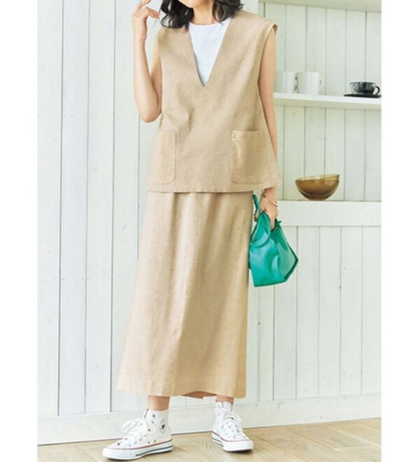 VINNO（ヴィノ）の「麻入素材ベスト＆スカートセットアップ（セットアップ）」｜ナチュラル