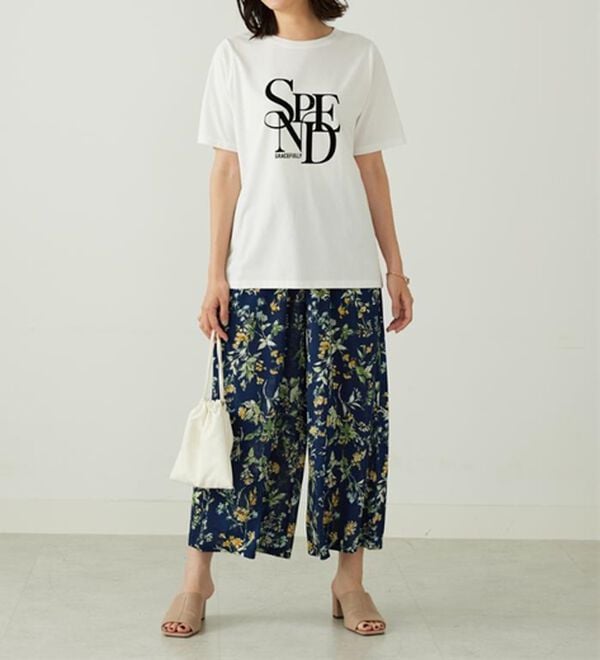 BELLUNA（ベルーナ）の「フロッキープリントロゴプルオーバー（カットソー）」｜詳細画像