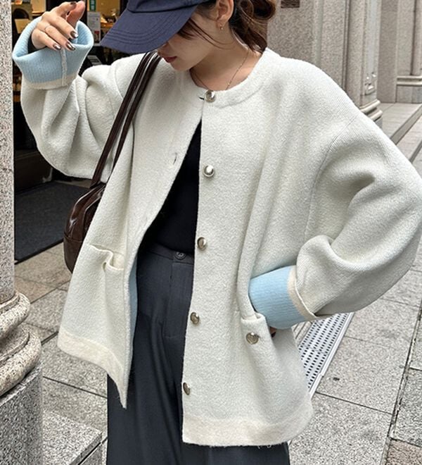 RANAN（ラナン）の「裏配色ゴールド調ボタンニットコーディガン（ニットカーディガン）」｜詳細画像