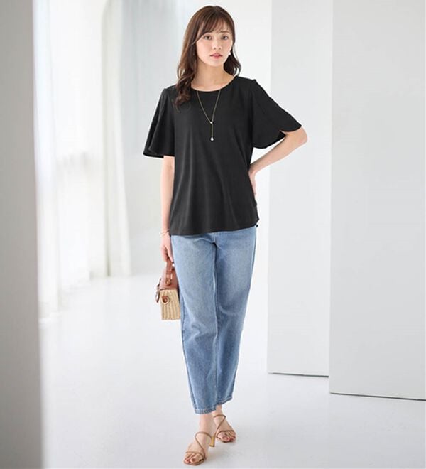 alotta（アロッタ）の「【4つの機能付】ひんやりチューリップ袖ブラウスTシャツ（カットソー）」｜詳細画像