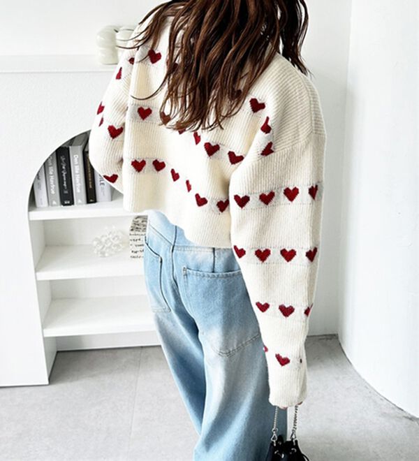 GeeRA（ジーラ）の「ハート柄ショートニットプルオーバー（ニット・セーター）」｜詳細画像