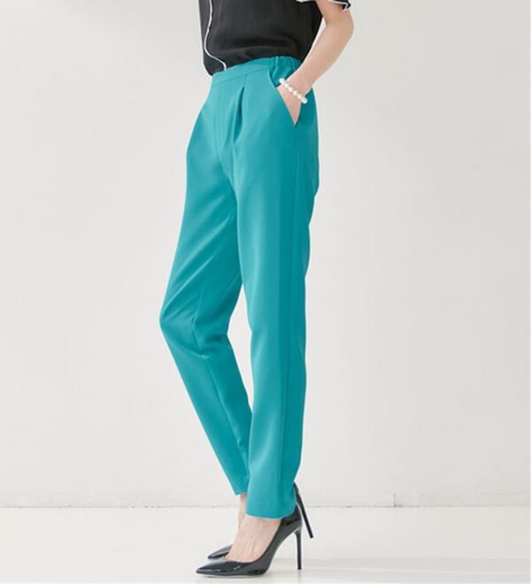 RANAN（ラナン）の「【選べる股下】美脚シルエットタックパンツ（股下６１・６５ｃｍ）（フルレングスパンツ）」｜詳細画像