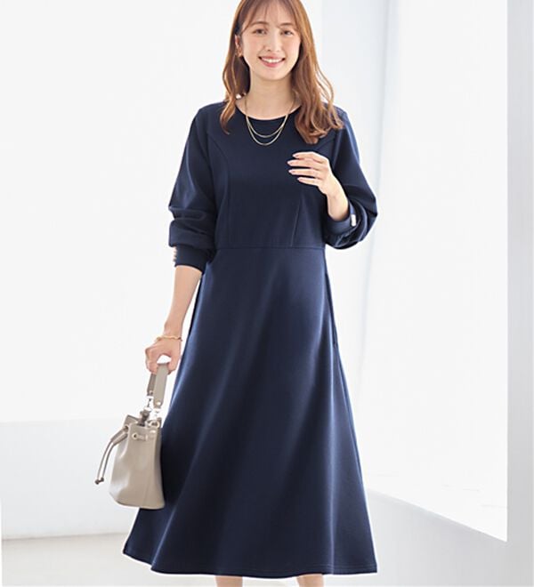 alotta（アロッタ）の「【イージーケア】フワぽかエンボス裏起毛ワンピ（カットソーワンピース）」｜ネイビー