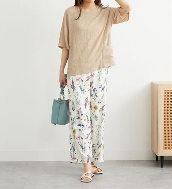 BELLUNA（ベルーナ）の「シャイニー楊柳ポケット使いプルオーバー（カットソー）」｜詳細画像