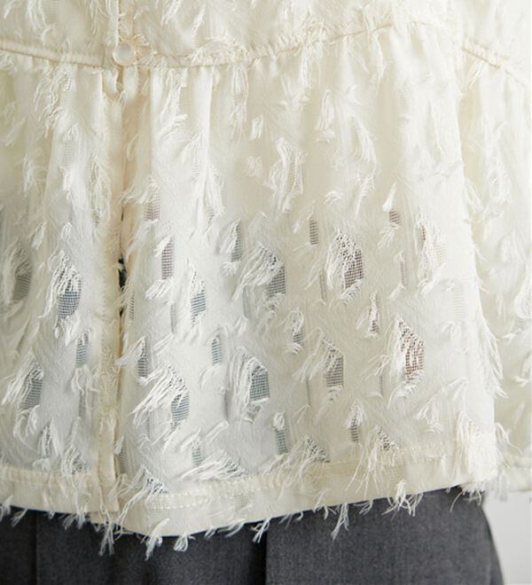 BELLUNA（ベルーナ）の「シフォン素材フェザービスチェ（タンクトップ・キャミソール）」｜詳細画像