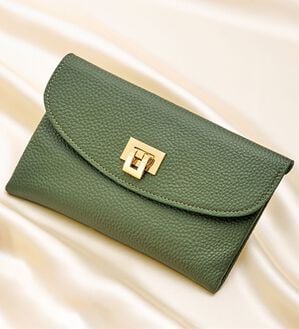 「牛革シュリンクおこし金具長財布（財布・パスケース）」｜オリーブ