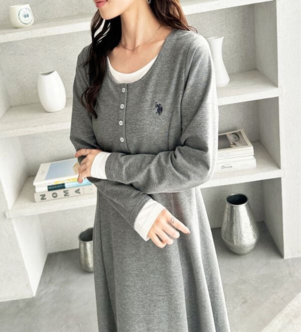 GeeRA（ジーラ）の「【U.S.POLOASSN】レイヤード風ヘンリーネックワンピース（カットソーワンピース）」｜詳細画像