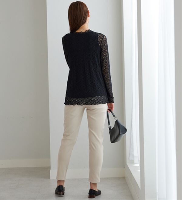 BELLUNA（ベルーナ）の「マシュマロみたいな裏ベロアなめらかストレッチパンツ（フルレングスパンツ）」｜詳細画像